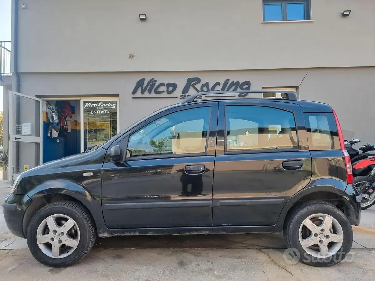 Usata Fiat Panda Dynamic 60 CV (44 kW) 2006 Nero Utilitaria