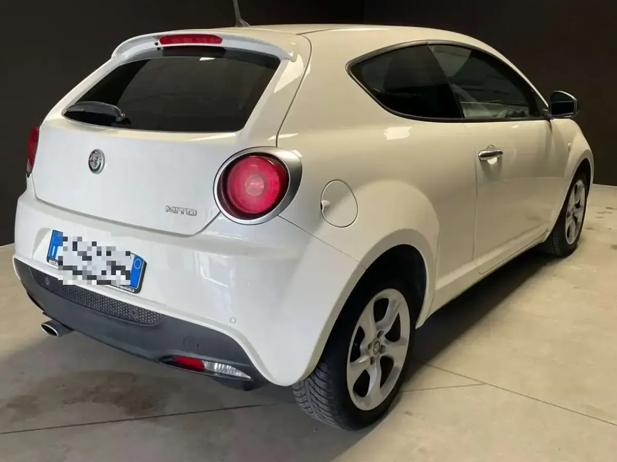 Usata Alfa Romeo MiTo 95 CV (69 kW) 2019 Bianco pastello Utilitaria