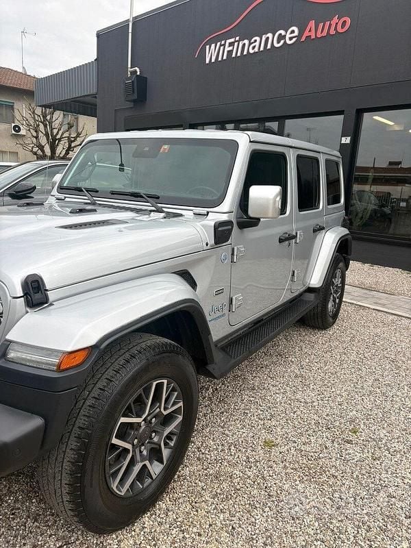 Usata Jeep Wrangler 379 CV (278 kW) 2022 Grigio SUV