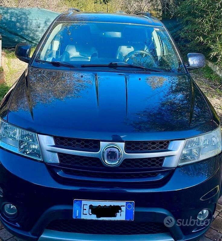 Blu Usata 2011 Fiat Freemont Urban SUV | 8000 € (Molto cara) - Immagine 1/4