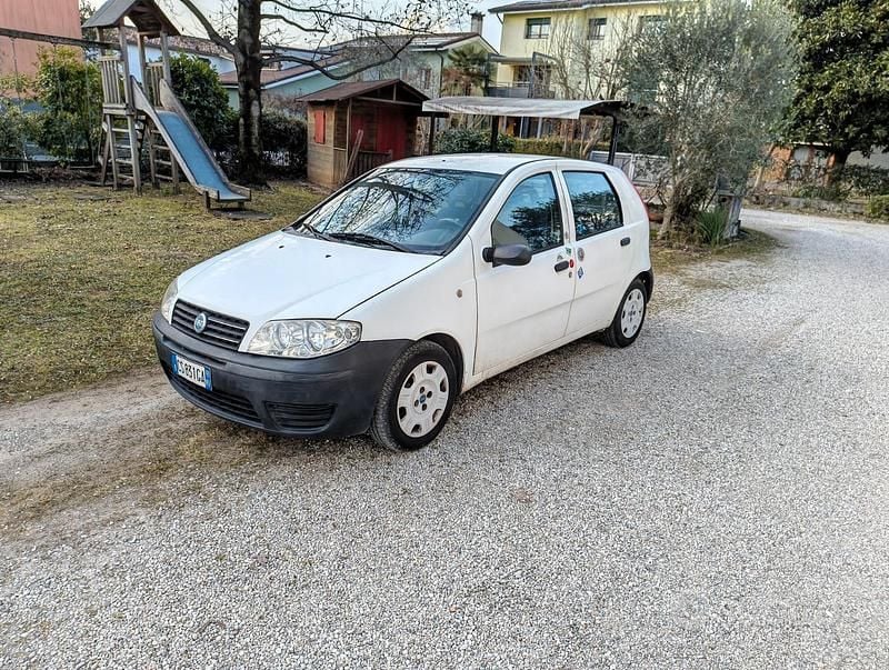 Usata Fiat Punto 2004 Bianco Utilitaria