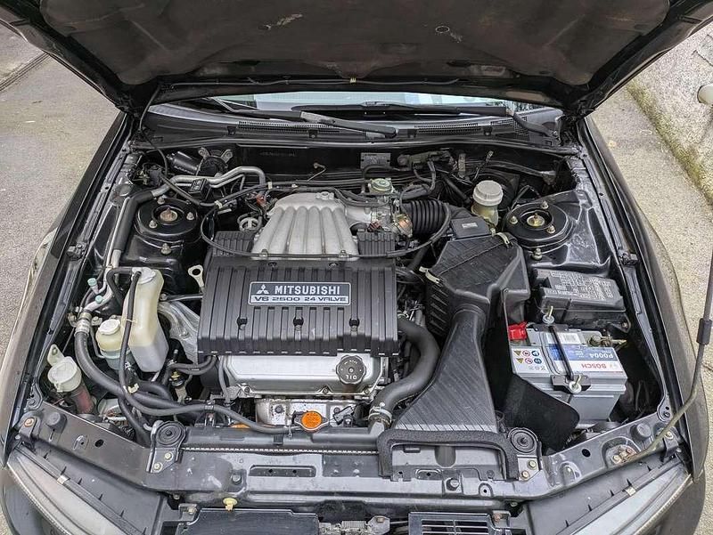 Usata Mitsubishi Galant 163 CV (119 kW) 2003 Nero Berlina