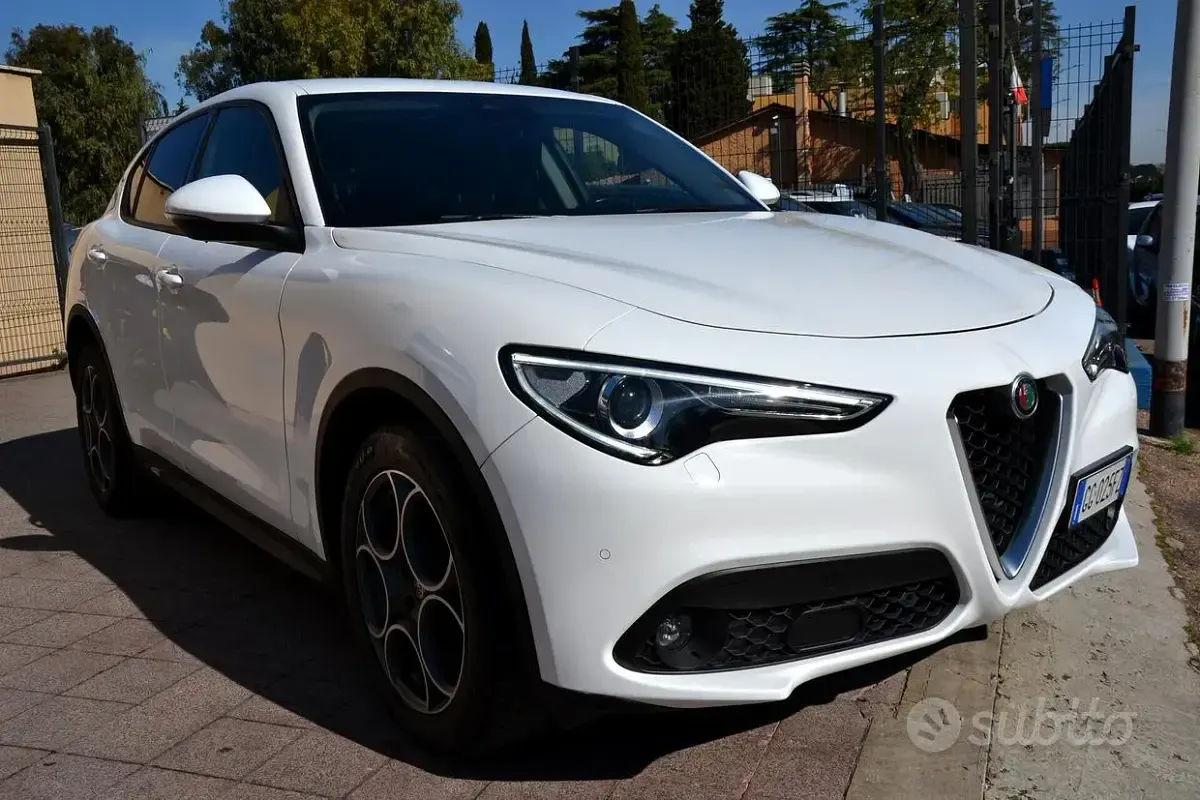 Usata Alfa Romeo Stelvio 190 CV (139 kW) 2021 Bianco SUV