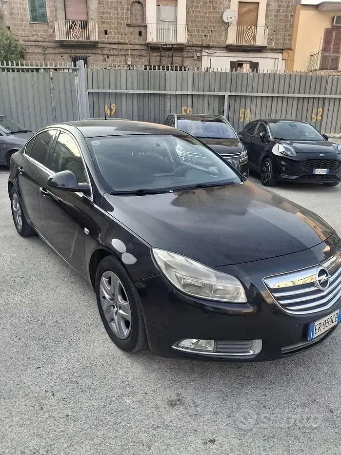 Usata Opel Insignia 160 CV (117 kW) 2013 Nero Berlina