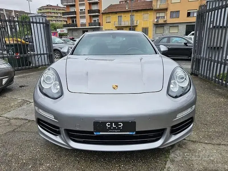 Usata Porsche Panamera 300 CV (220 kW) 2015 Grigio Utilitaria
