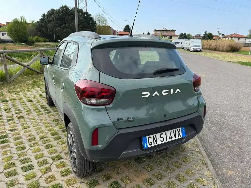 Occasion Dacia Spring Essentiel 19 kW (26 ch) 2023 Citadine