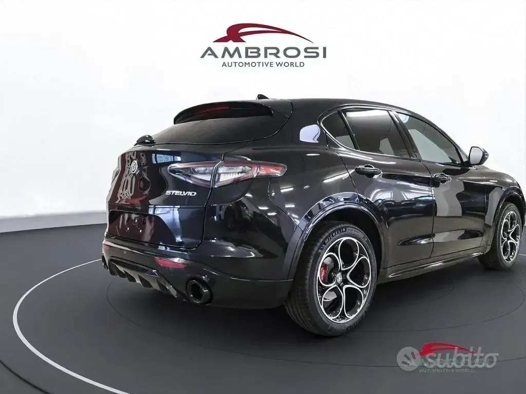Nuova Alfa Romeo Stelvio Sprint 160 CV (117 kW) 2026 Nero SUV