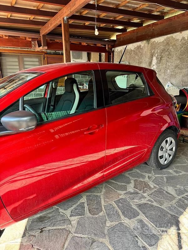 Usata Renault Zoe 2022 Rosso Utilitaria