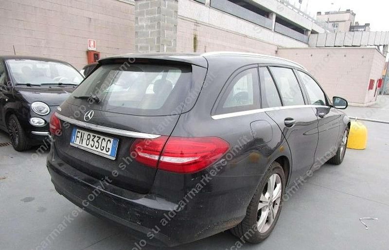 Usata Mercedes C300e 204 CV (150 kW) 2018 Other Station wagon
