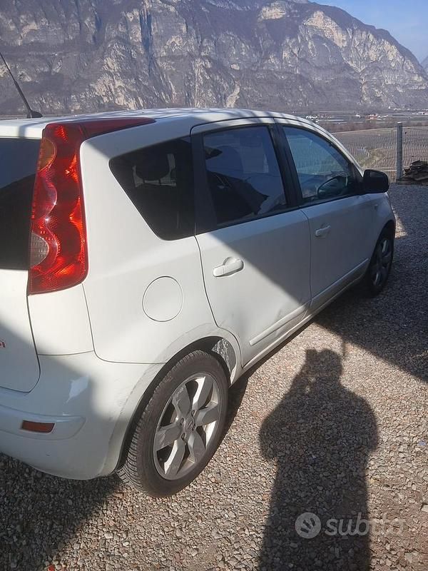 Usata Nissan Note 88 CV (64 kW) 2008 Bianco Utilitaria