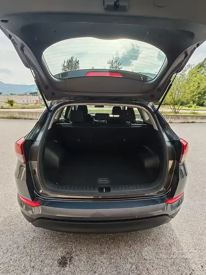 Usata Hyundai Tucson Xpossible 116 CV (85 kW) 2018 Grigio SUV