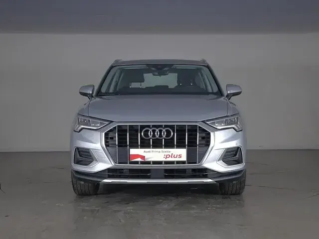 Usado Audi Q3 Advanced Plus 150 CV (110 kW) 2023 Plateado SUV