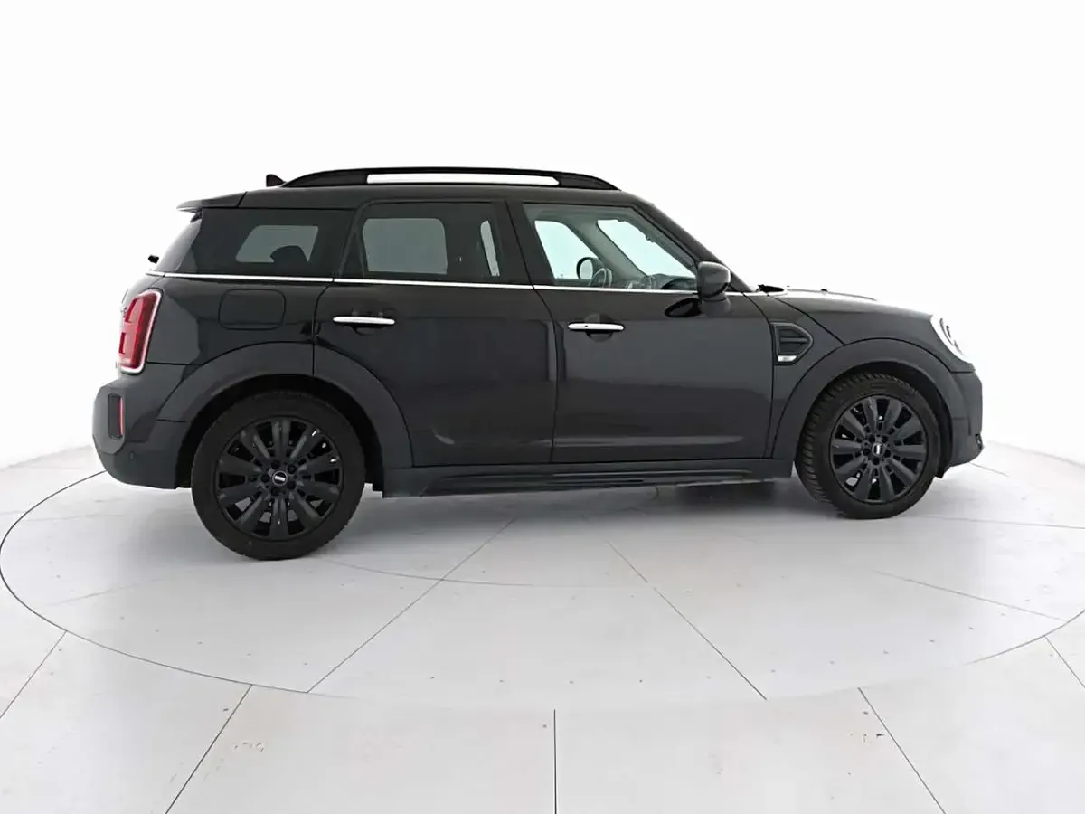 Usata Mini Cooper D Countryman Classic 150 CV (110 kW) 2021 Midnight black SUV