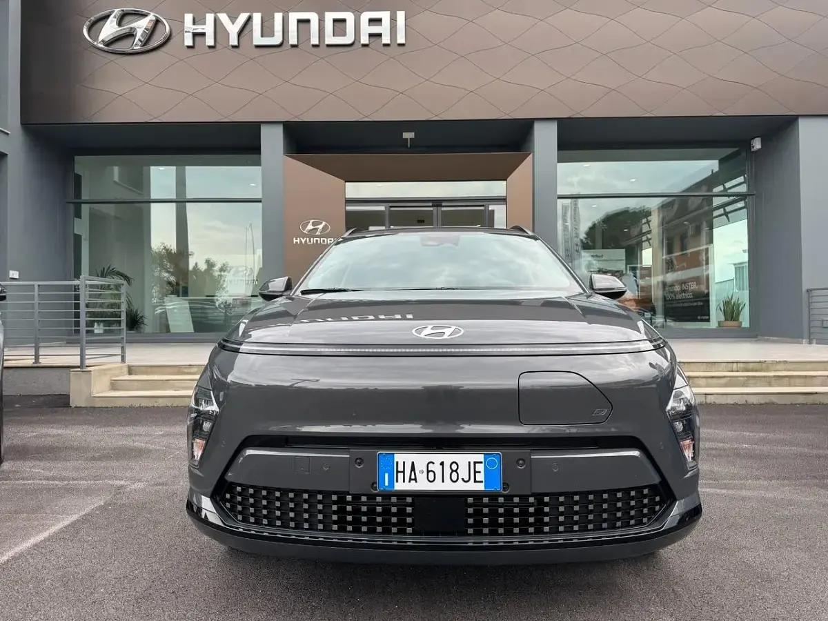 Usata Hyundai Kona 160 kW (218 CV) 2025 Grigio SUV
