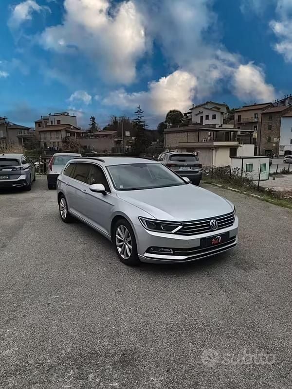 Usata VW Passat Business 120 CV (88 kW) 2016 Grigio Station wagon