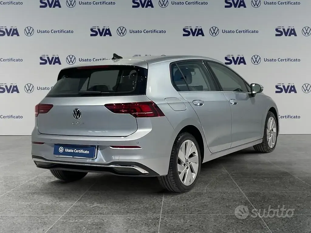 Usata VW Golf VIII Style 150 CV (110 kW) 2025 Dolomite silver Berlina