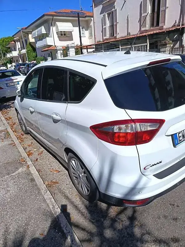 Usata Ford C-MAX Titanium 116 CV (85 kW) 2014 Monovolume