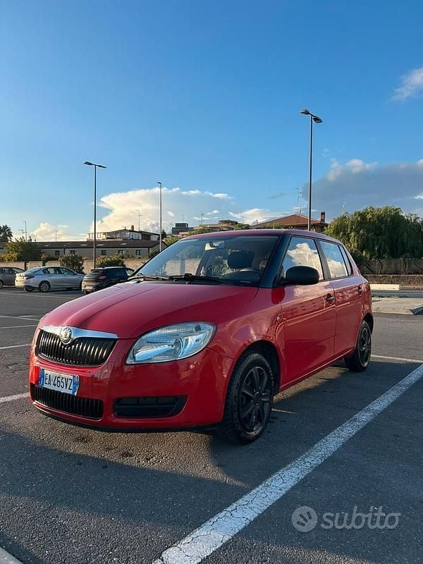 Usata Skoda Fabia 60 CV (44 kW) 2010 Rosso Utilitaria