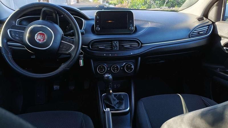 Usata Fiat Tipo Lounge 120 CV (88 kW) 2017 Berlina