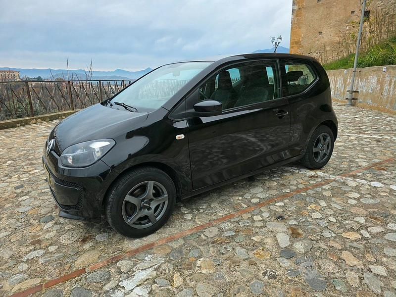 Usata VW up! 2012 Utilitaria