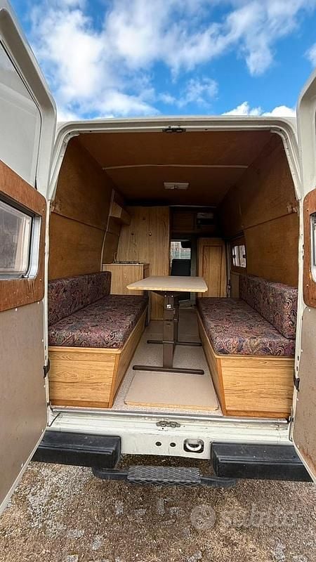 Begagnad VW LT 75 HK (55 kW) 1991 Vit Sedan