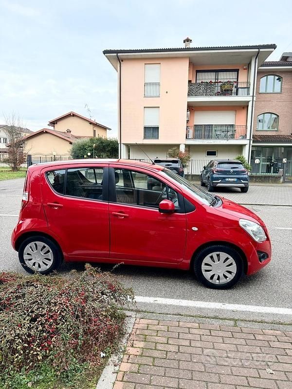Usata Suzuki Splash GL 68 CV (50 kW) 2014 Rosso Utilitaria