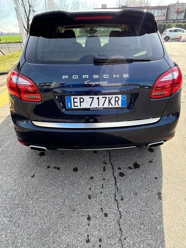 Usata Porsche Cayenne 245 CV (180 kW) 2012 Blu/azzurro SUV