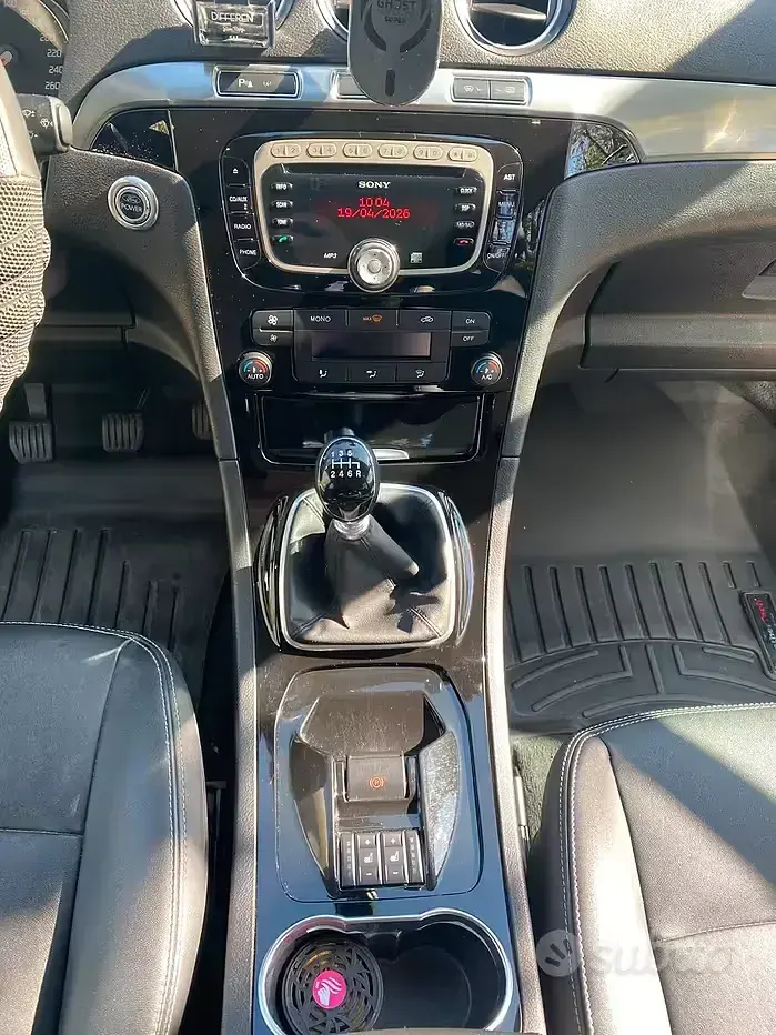 Usata Ford S-MAX Titanium 200 CV (147 kW) 2011 Blu/azzurro Monovolume