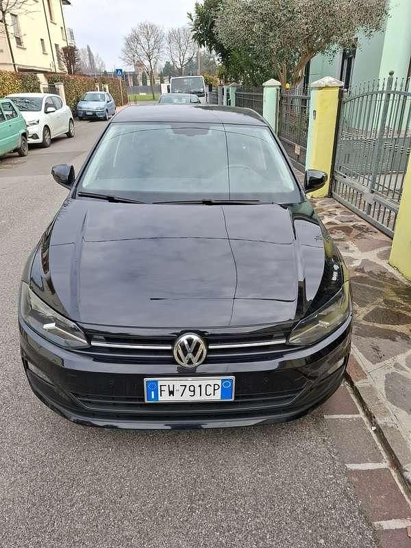 Usata VW Polo Comfortline 65 CV (47 kW) 2019 Nero Utilitaria