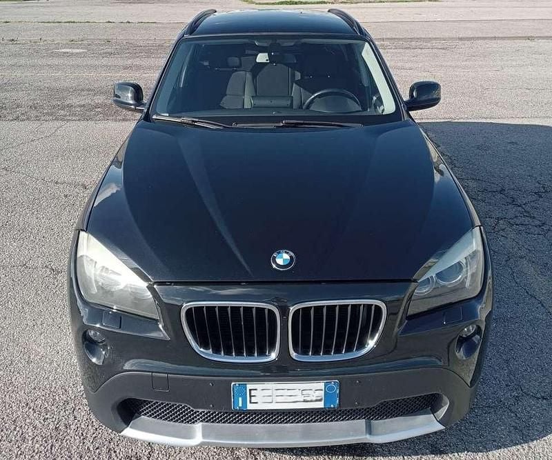 Usata BMW X1 150 CV (110 kW) 2011 Nero SUV
