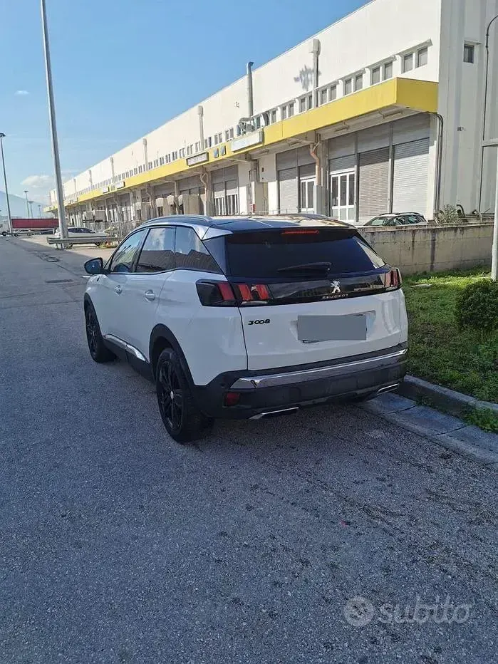 Occasion Peugeot 3008 Crossway 131 PK (96 kW) 2018 Wit SUV