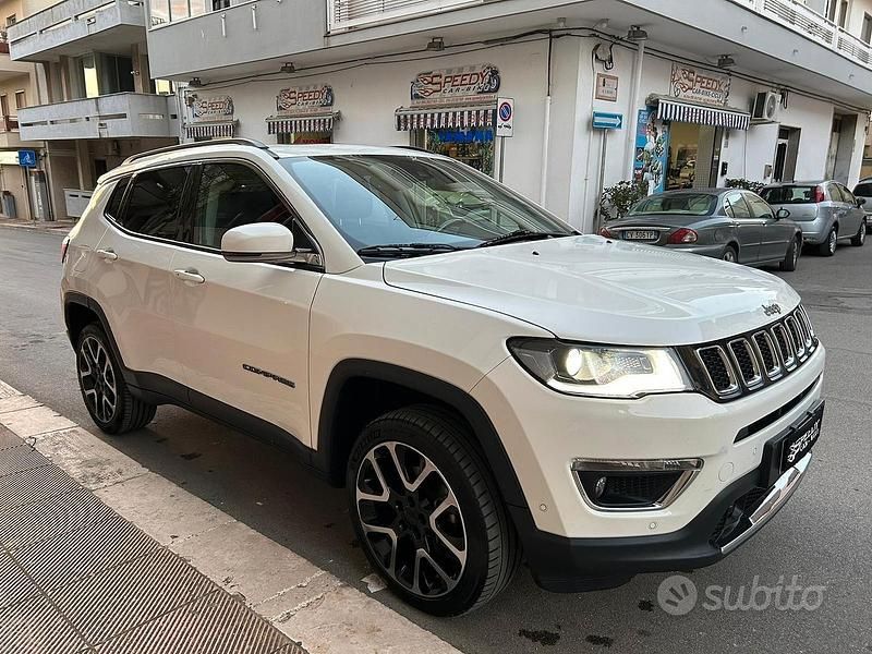 Usata Jeep Compass Limited 140 CV (102 kW) 2018 Bianco SUV