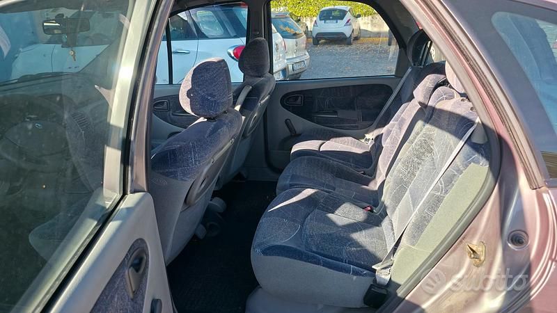 Usata Renault Modus 2002 Grigio Monovolume