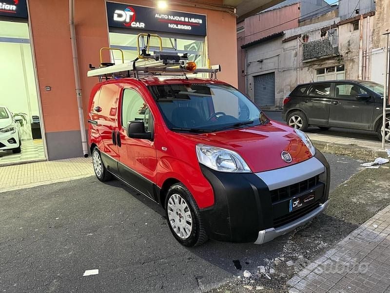 Usata Fiat Fiorino 95 CV (69 kW) 2016 Rosso Monovolume