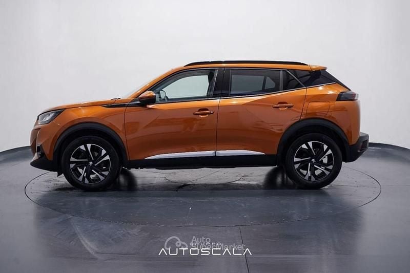 Usata Peugeot 2008 Allure 131 CV (96 kW) 2021 Arancione SUV