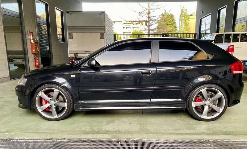 Usata 2007 Audi S3 Tre volumi | 7900 € (Super prezzo) - Immagine 1/4
