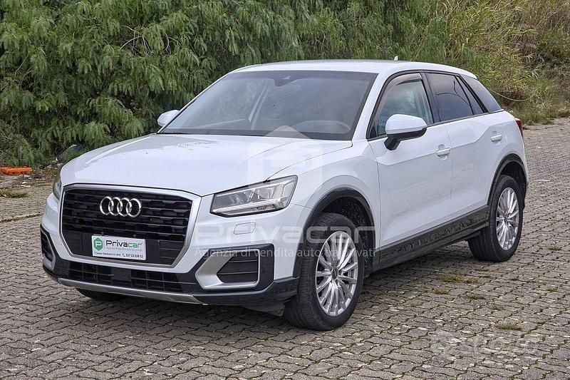 Bianco Usata 2016 Audi Q2 Design SUV | 14.900 € (Buon prezzo) - Immagine 1/4