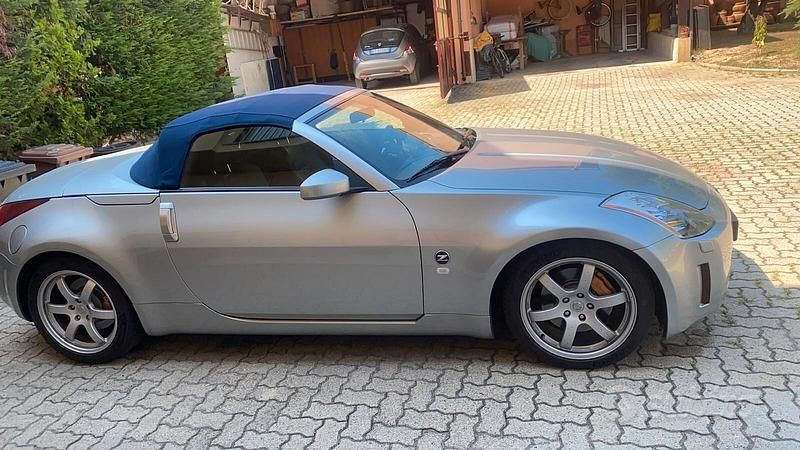 Usata Nissan 350Z 280 CV (205 kW) 2005 Grigio Cabrio