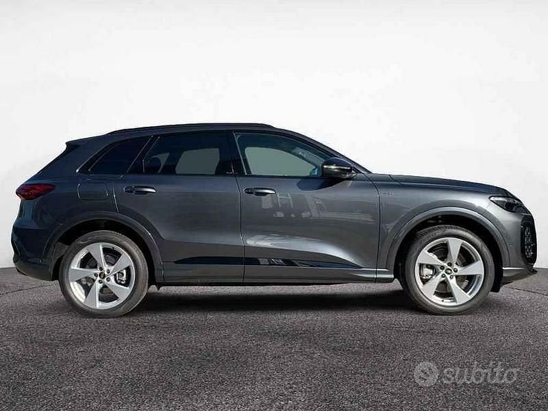 Usata Audi Q5 S-line plus 299 CV (219 kW) 2025 Grigio SUV