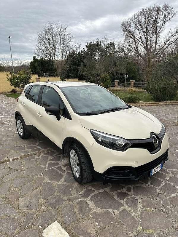 Usata Renault Captur Life 90 CV (66 kW) 2015 SUV