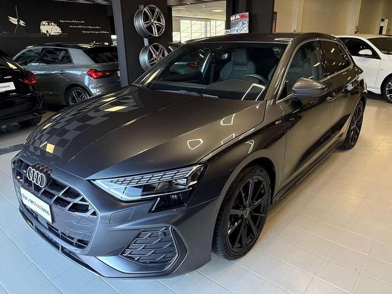 Usata Audi A3 S-Line 150 CV (110 kW) 2025 Grigio daytona Berlina