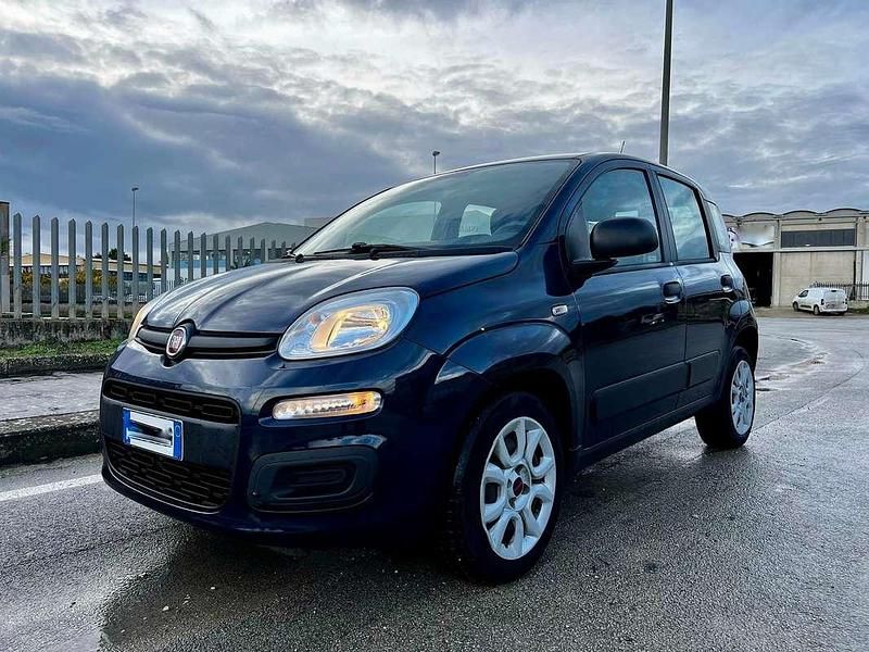 Usata Fiat Panda Easy 80 CV (58 kW) 2017 Blu/azzurro Utilitaria