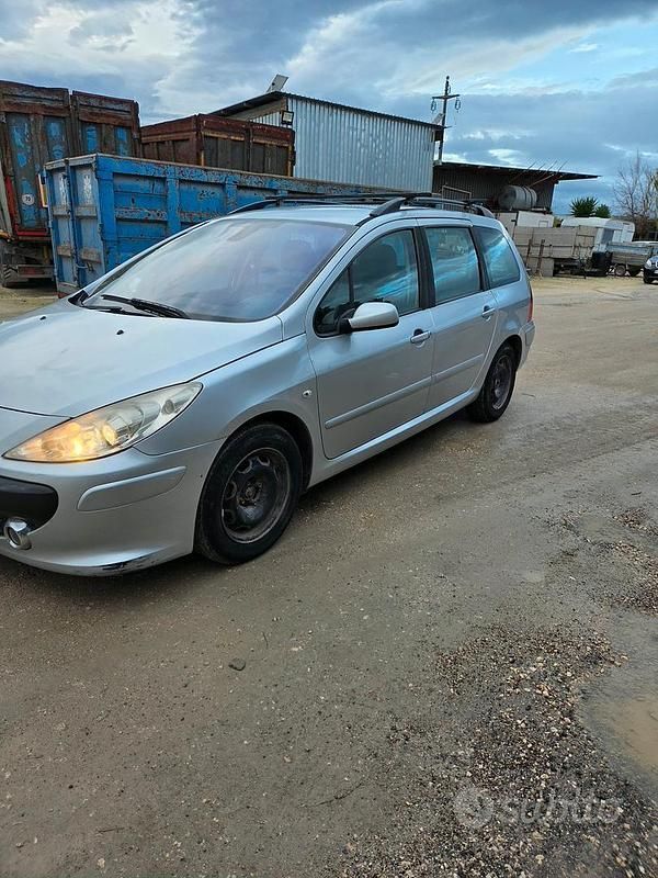 Usata Peugeot 307 88 CV (64 kW) 2010 Grigio Station wagon
