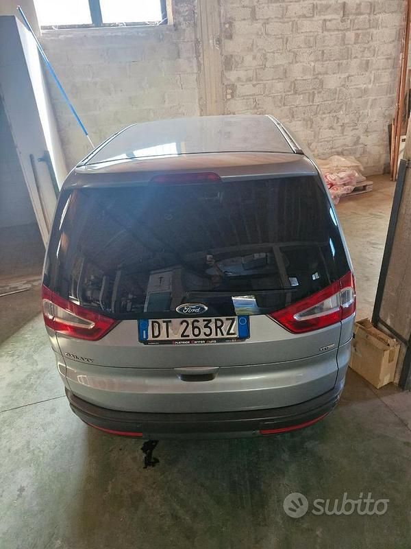 Begagnad Ford Galaxy 140 HK (102 kW) 2009 Minibuss
