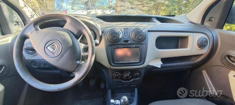 Bianco Usata 2016 Dacia Dokker Furgone | 5500 € (Buon prezzo) - Immagine 1/4