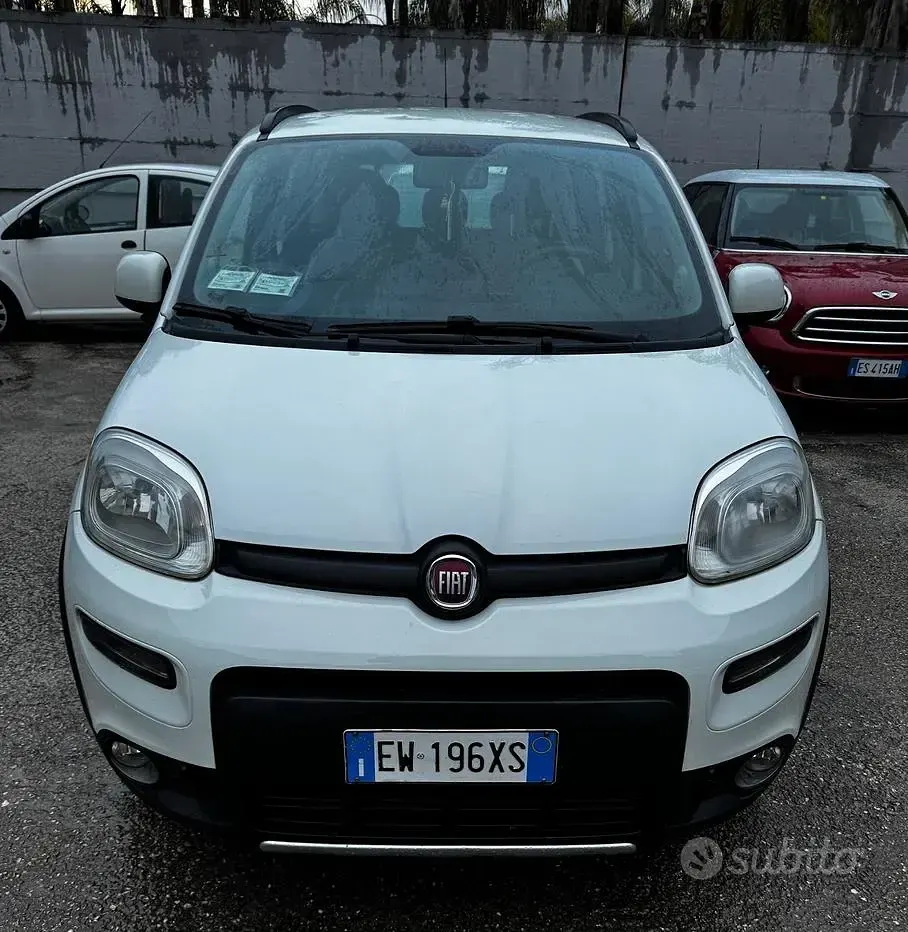Usata Fiat Panda 4x4 S 75 CV (55 kW) 2014 Bianco Utilitaria
