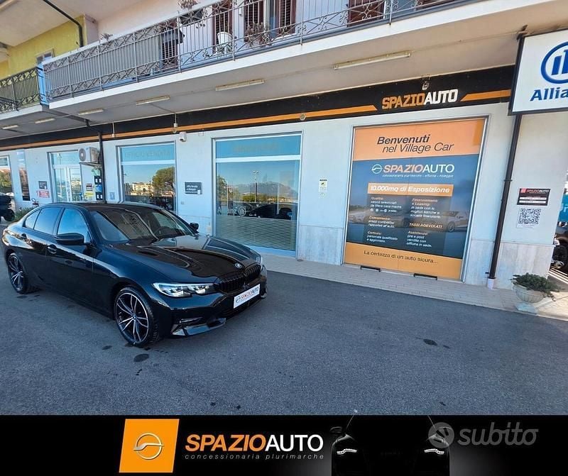Usata BMW 320 Luxury Line 265 CV (194 kW) 2020 Nero Berlina