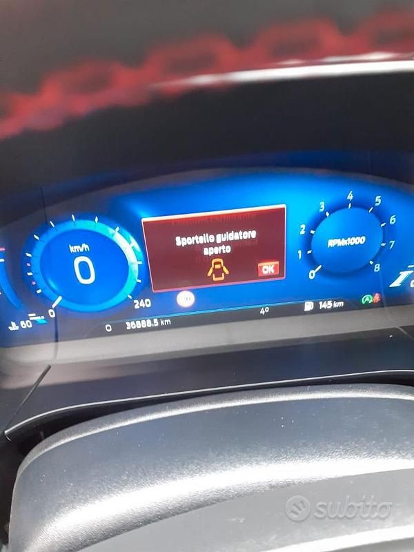 Usata Ford Kuga 150 CV (110 kW) 2021 Bianco SUV