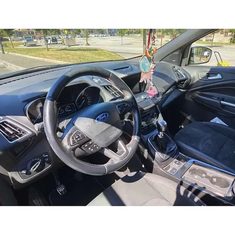 Usata Ford Kuga S 120 CV (88 kW) 2018 SUV