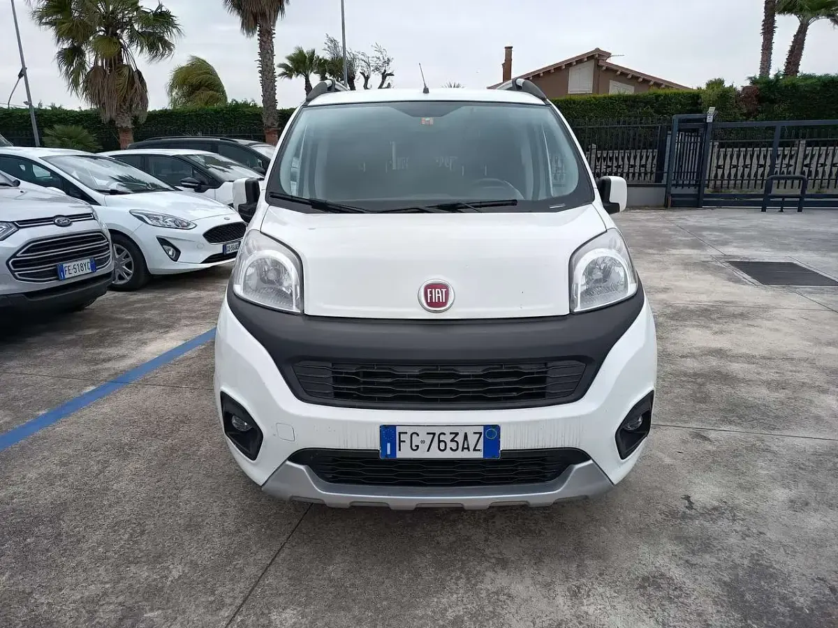 Usata Fiat Qubo Trekking 95 CV (69 kW) 2016 Bianco Monovolume